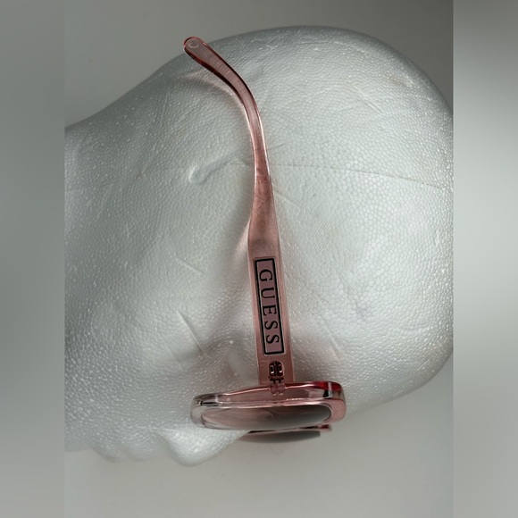 Oversized Guess Shades - Picture 5 of 7